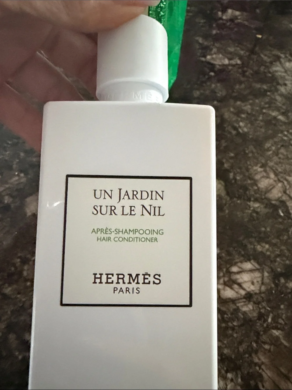 HERMES SHAMPOO & CONDITIONER
